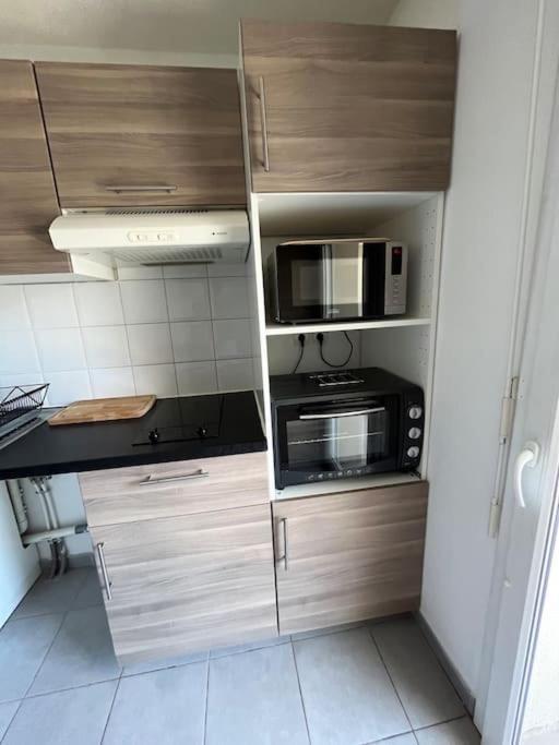 Joli Appt 45 M2 Avec Terrasse Lejlighed Lunel  Eksteriør billede