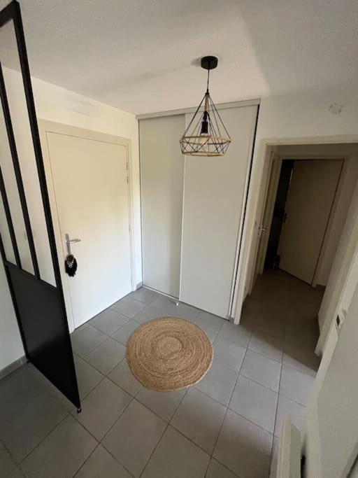 Joli Appt 45 M2 Avec Terrasse Lejlighed Lunel  Eksteriør billede